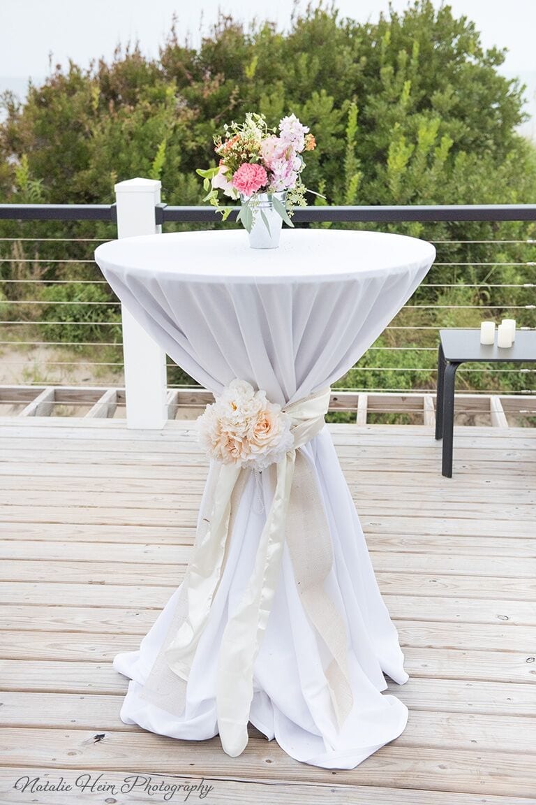 Dubai — Furniture rental: Cocktail Table White Linen Floral Sash